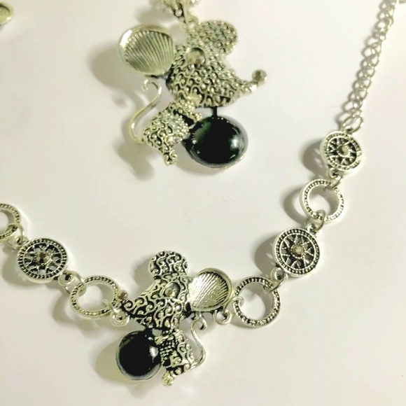 Silver plated black stone crystal mouse necklace earring bracelet set - Picture 12 of 13